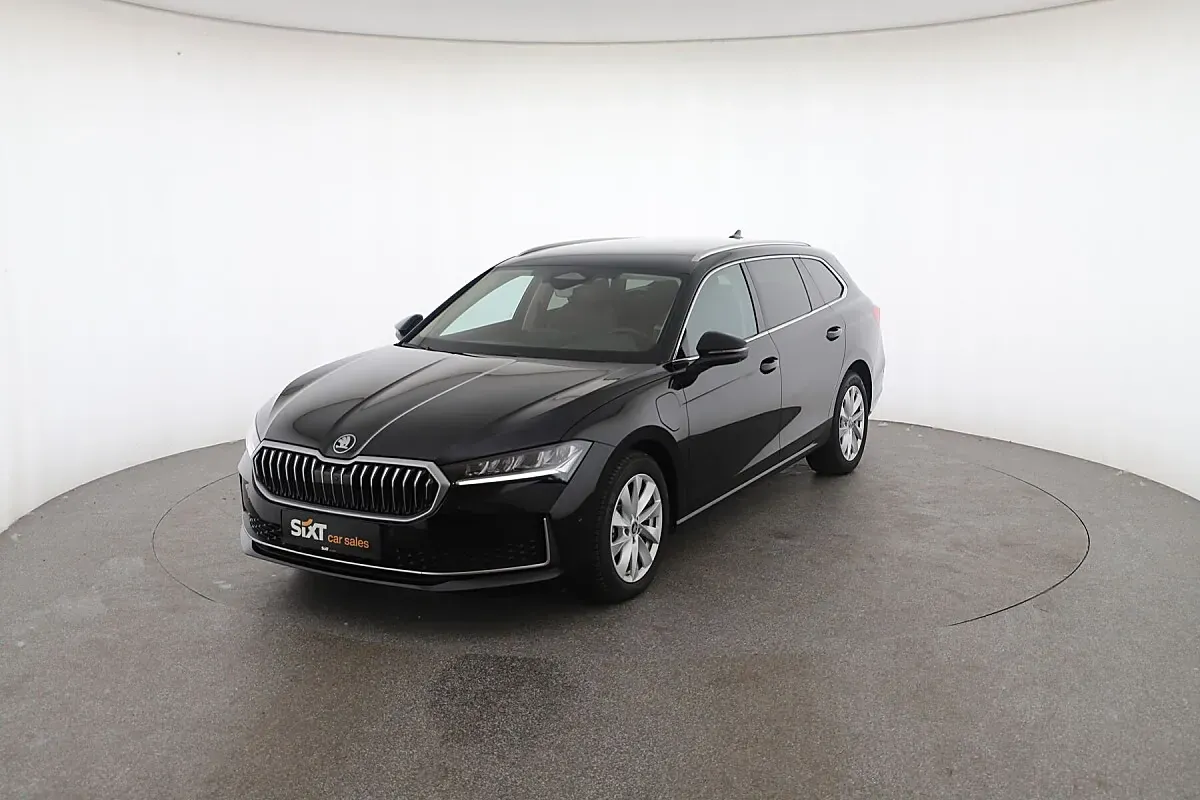 Skoda Superb 2025 photo 3