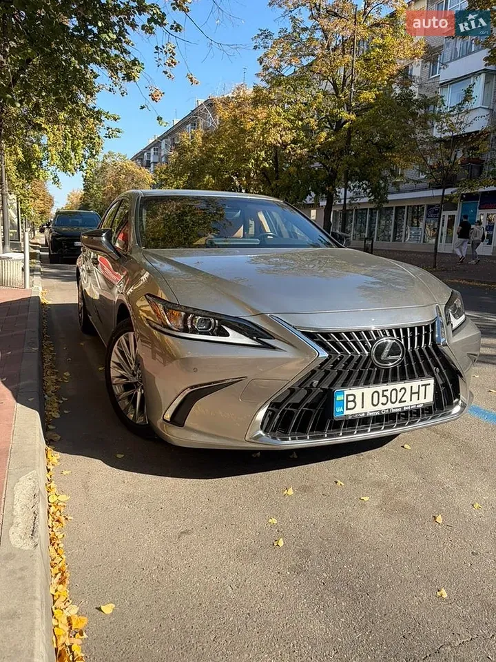 Lexus Es