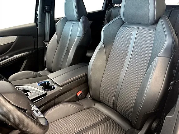 Peugeot 5008 2024 photo 4