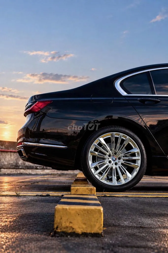 BMW 7 Series 2021 photo 5