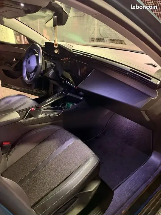 Peugeot 308 2022 photo 3