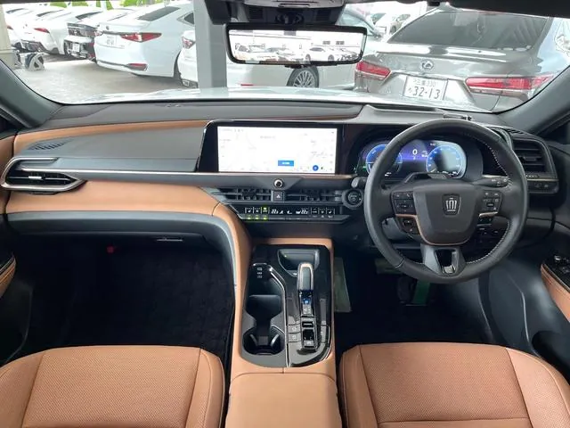Toyota Crown Sport Z 2024 photo 2