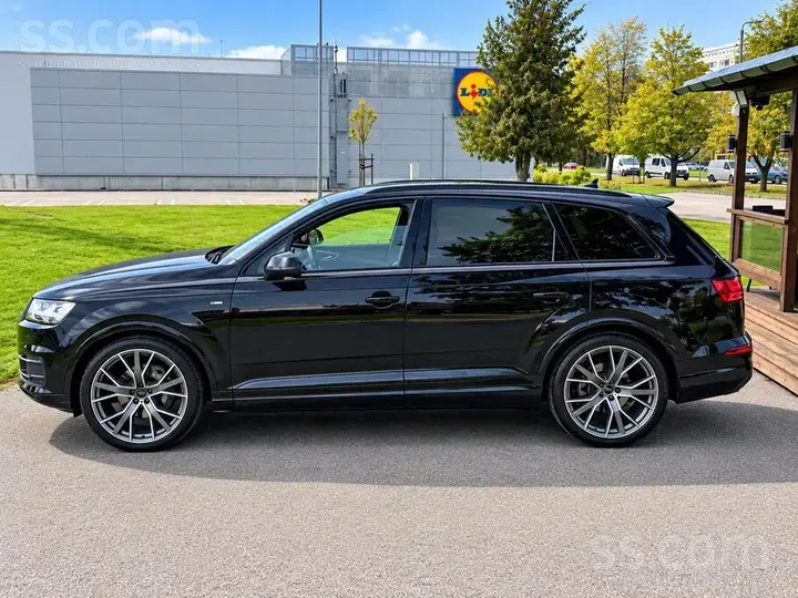 Audi Q7 2017 photo 3