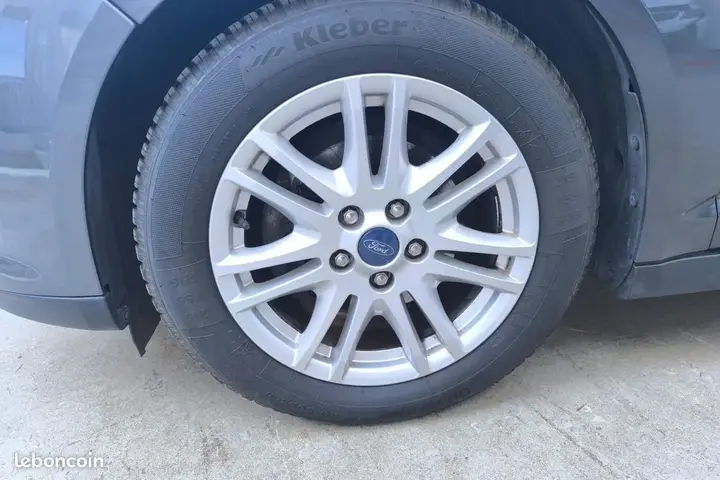 Ford C-Max 2015 photo 5