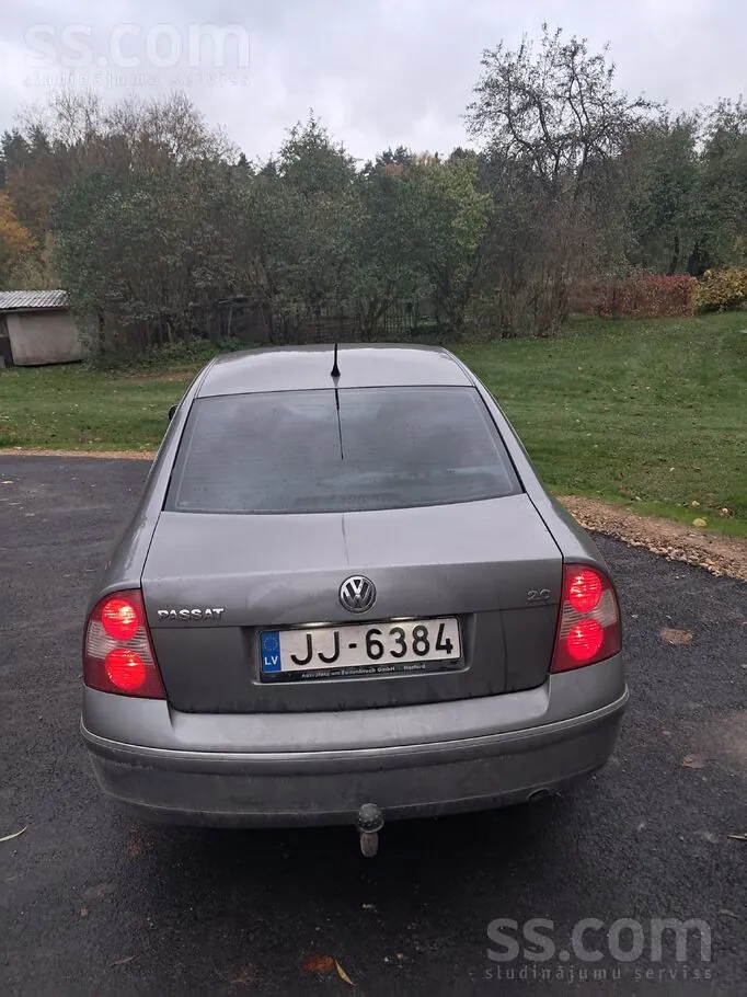Volkswagen Passat 2003 photo 3