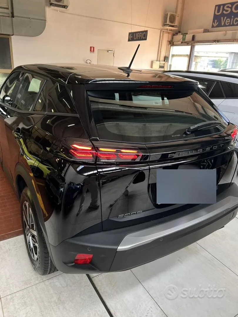 Peugeot 2008 2024 photo 2