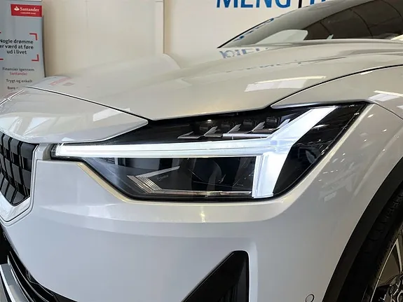 Polestar 2 2023 photo 2