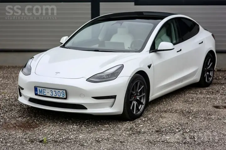 Tesla Model 3 2021 photo 4