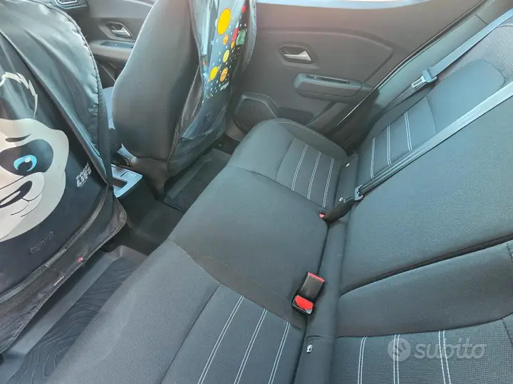 Dacia Sandero 2024 photo 2