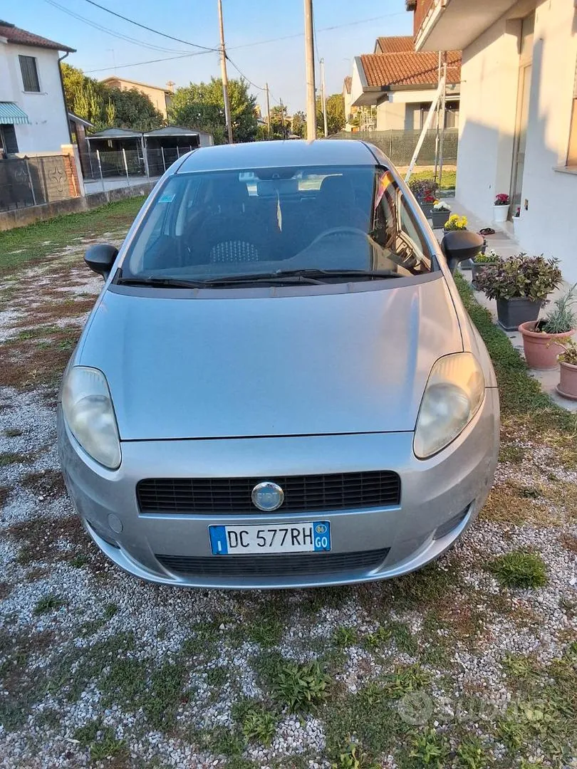 Fiat Grande Punto 2006 photo 5