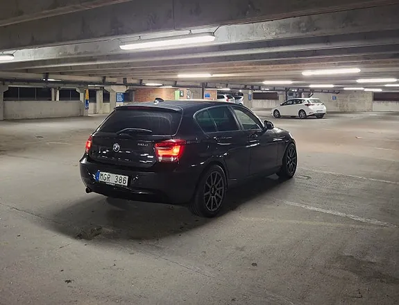 BMW 118D 2012 photo 3