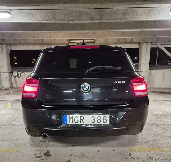 BMW 118D 2012 photo 5