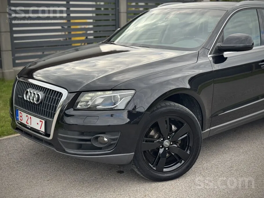 Audi Q5 2009 photo 2