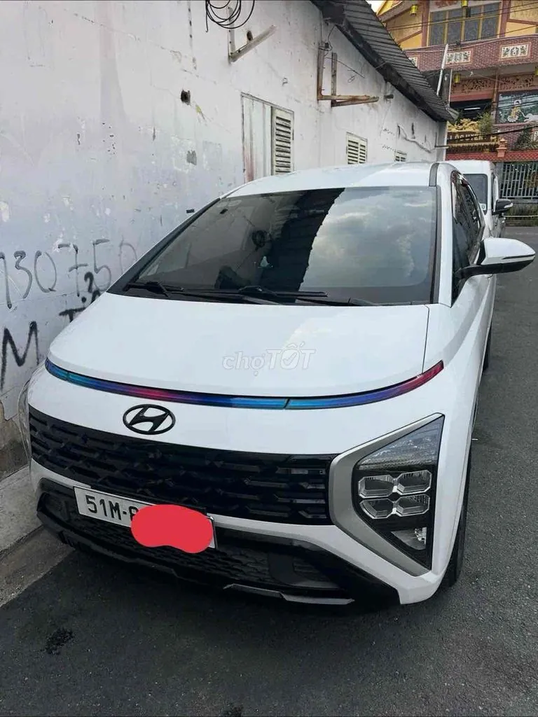 Hyundai Stargazer