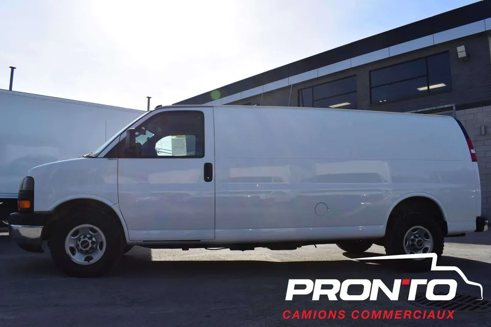 GMC Savana 2018 photo 3