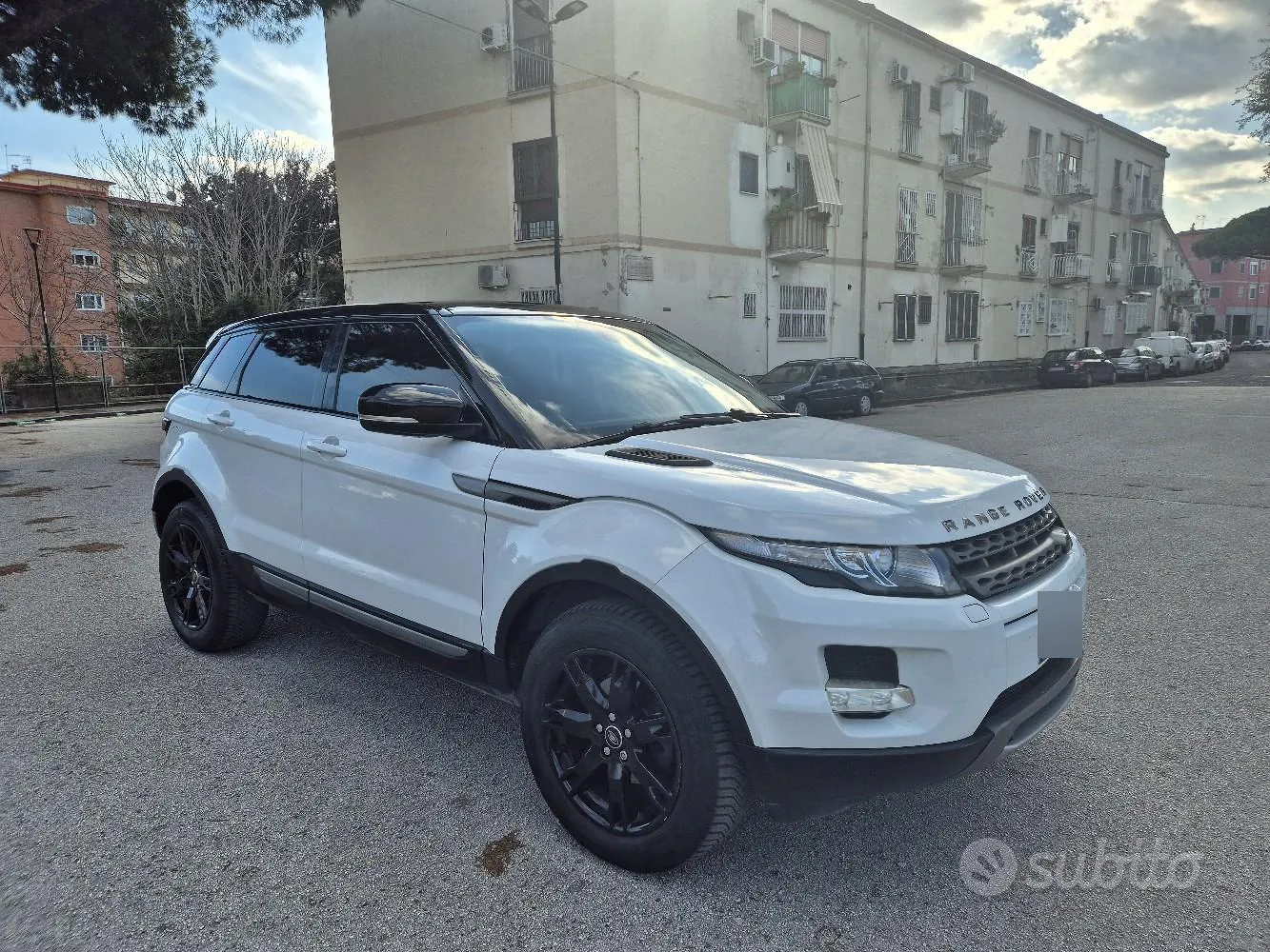 Land Rover Range Rover Evoque 2014 photo 2