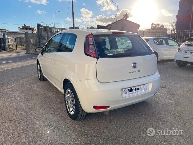 Fiat Punto 2014 photo 3