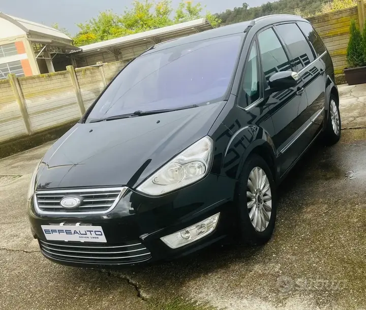 Ford Galaxy 2010 photo 2
