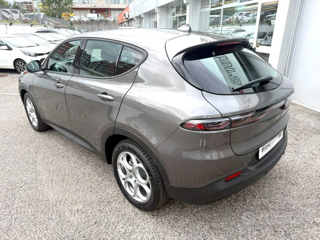 Alfa Romeo Tonale 2023 photo 4
