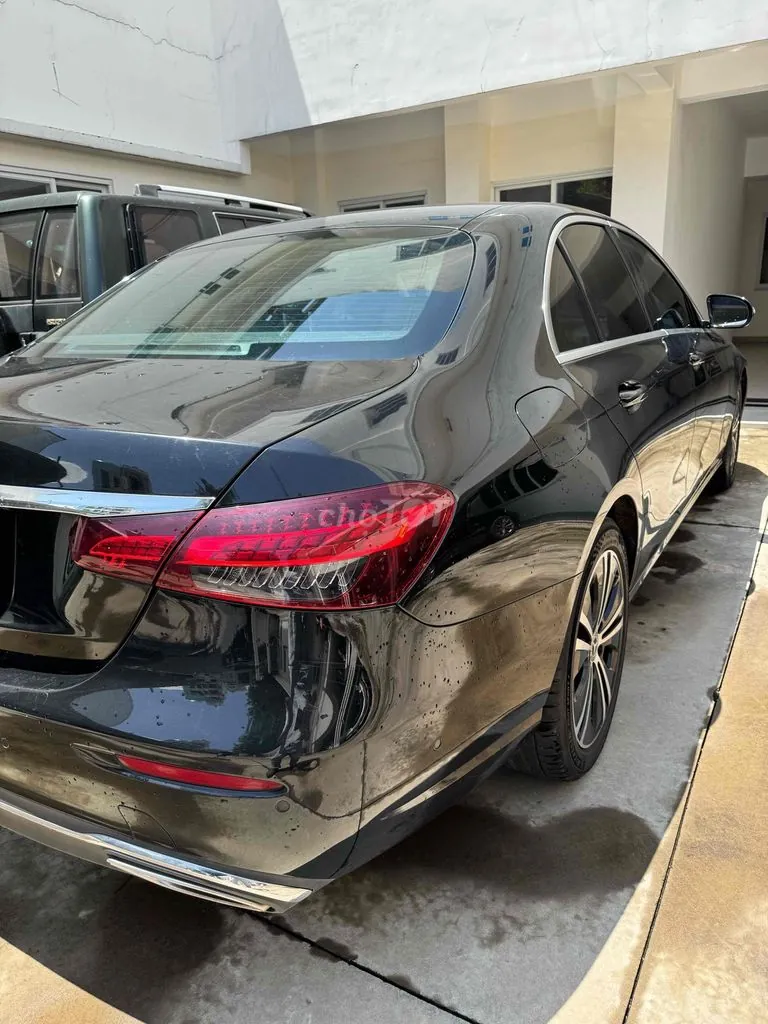 Mercedes-Benz E-Class 2021 photo 4