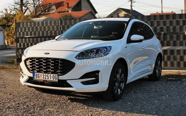 Ford Kuga 2022 photo 2