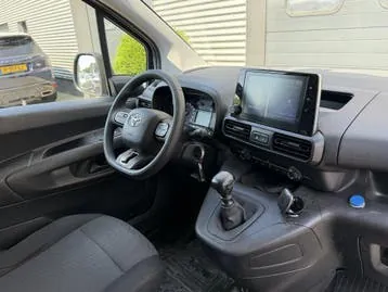 Toyota Proace City 2023 photo 3