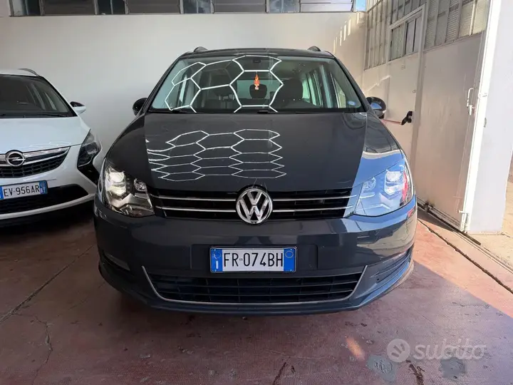 Volkswagen Sharan 2013 photo 2