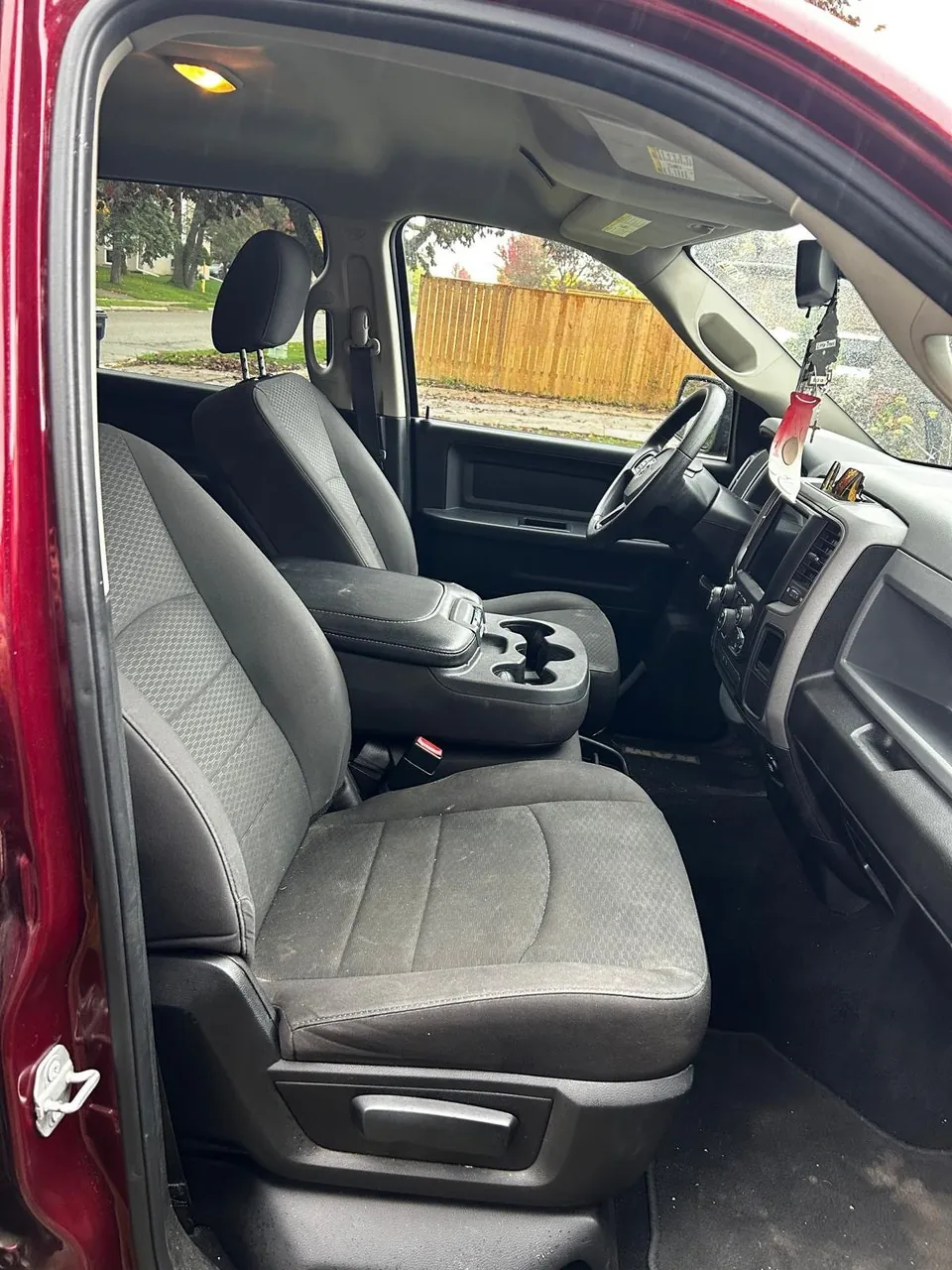 Ram 1500 Classic 2019 photo 2