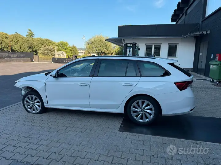 Skoda Octavia 2025 photo 3