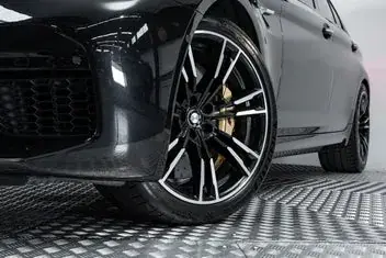 BMW M5 2018 photo 3