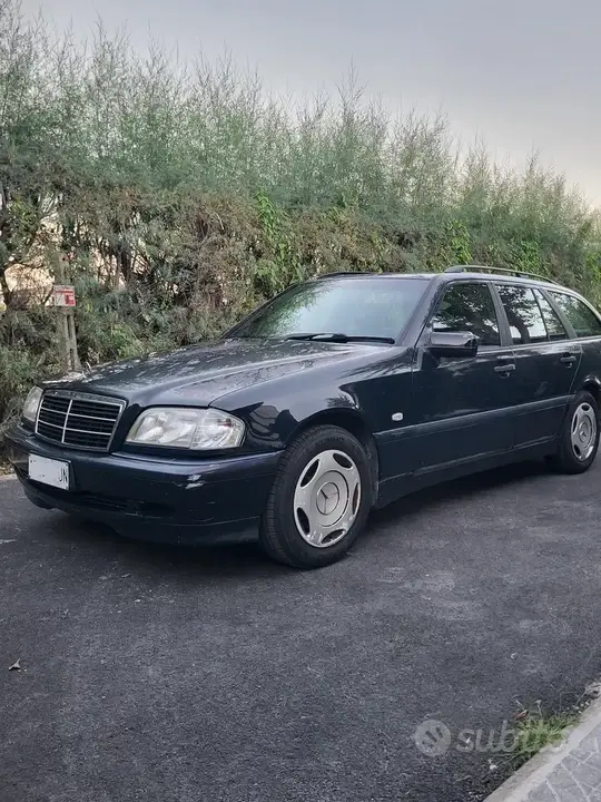 Mercedes-Benz C250