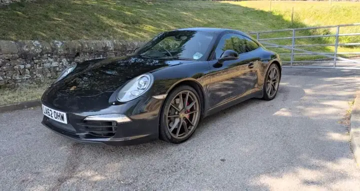 Porsche 911 2012 photo 2