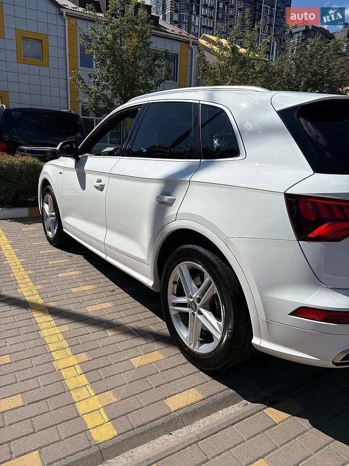 Audi Q5 2017 photo 5