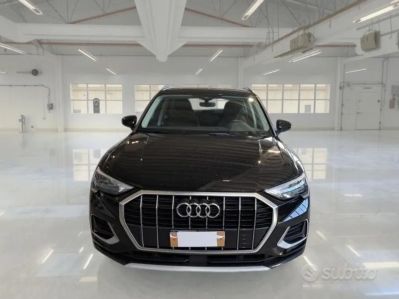Audi Q3 2022 photo 2