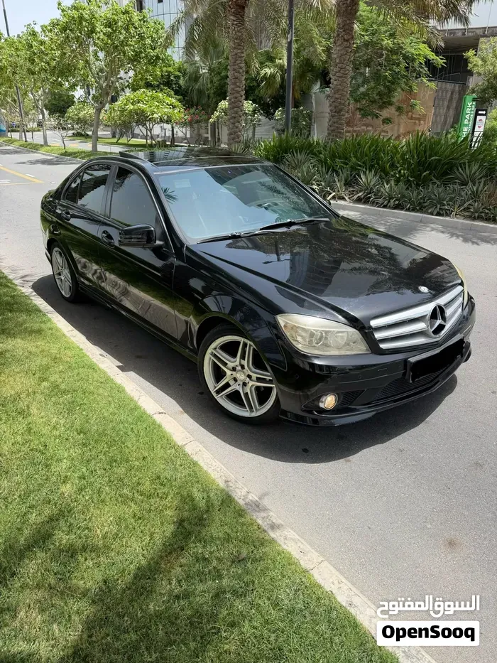 Mercedes-Benz C-Class 2010 photo 2