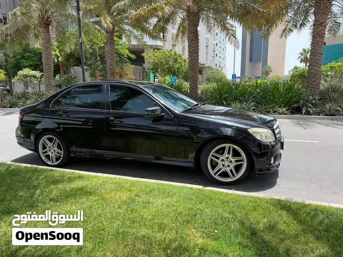 Mercedes-Benz C-Class 2010 photo 3