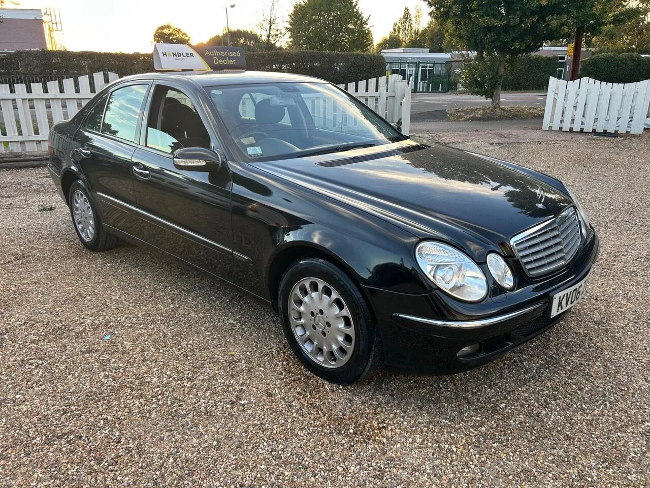 Mercedes-Benz E-Class 2006 photo 4
