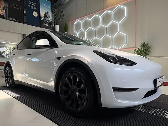 Tesla Model Y 2022 photo 3