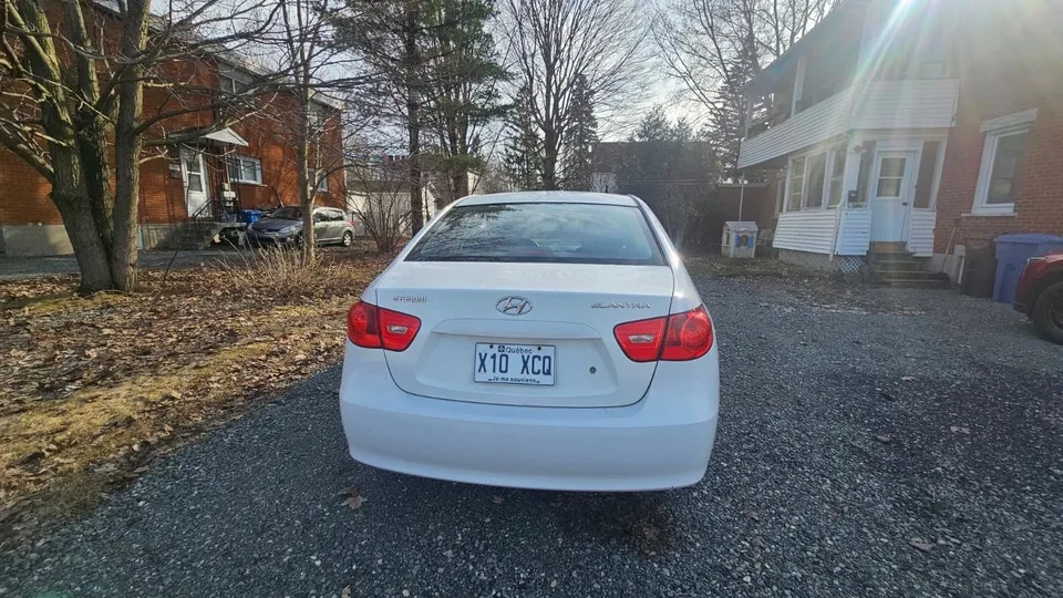 Hyundai Elantra 2009 photo 4