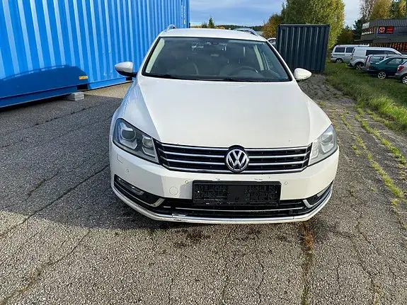 Volkswagen Passat 2013 photo 4