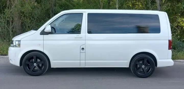 Volkswagen T5 2012 photo 2
