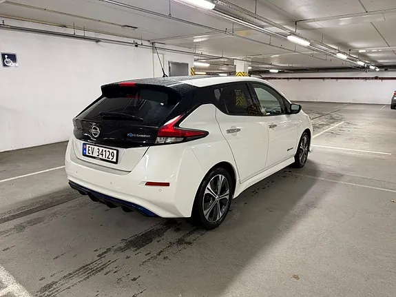 Nissan Leaf 2018 photo 3