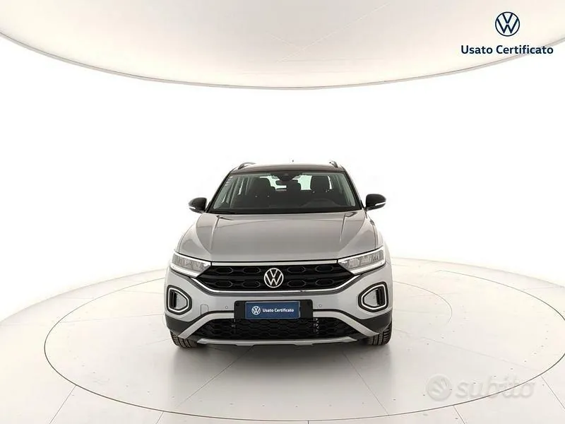 Volkswagen T-Roc 2024 photo 3