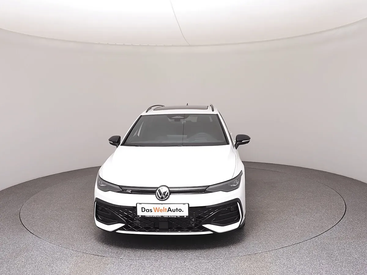 Volkswagen Golf 2026 photo 3