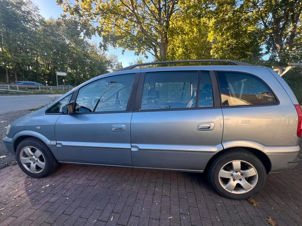Opel Zafira A