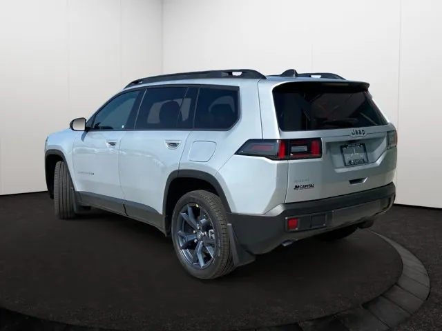Jeep Cherokee 2026 photo 4