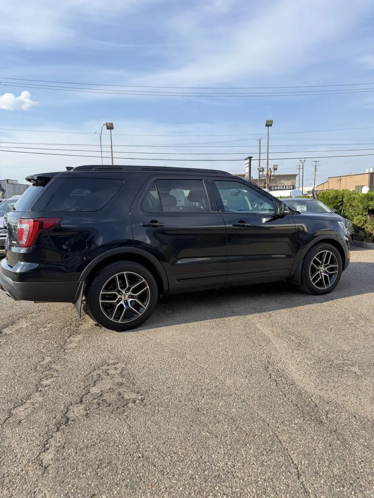 Ford Explorer 2016 photo 3