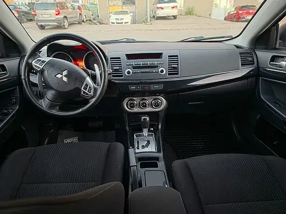Mitsubishi Lancer 2012 photo 5