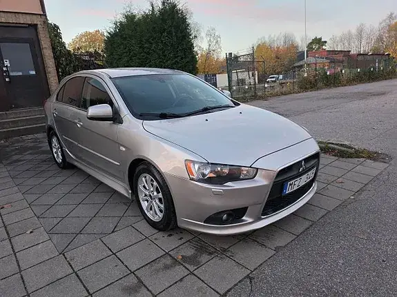 Mitsubishi Lancer