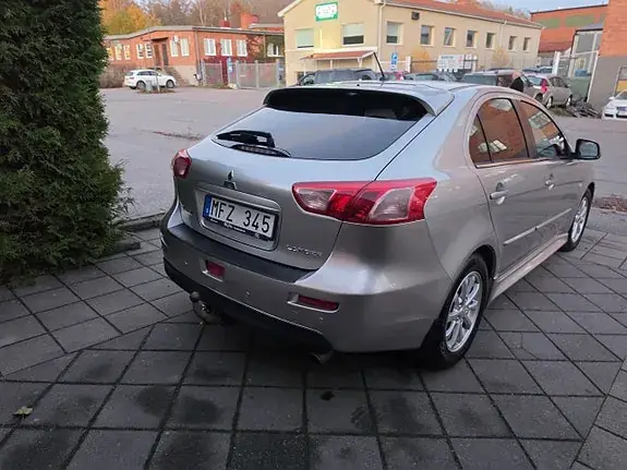 Mitsubishi Lancer 2012 photo 4